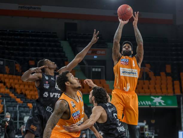 联赛中的竞 联赛中的竞