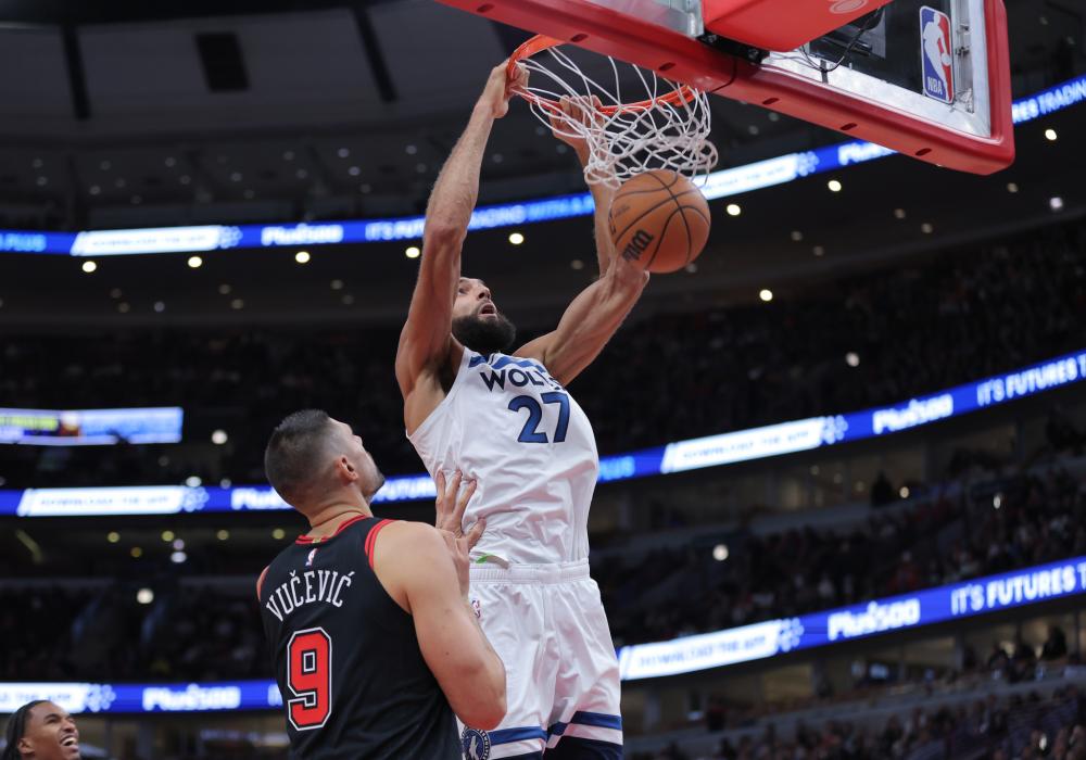 更是在国际 更是在国际